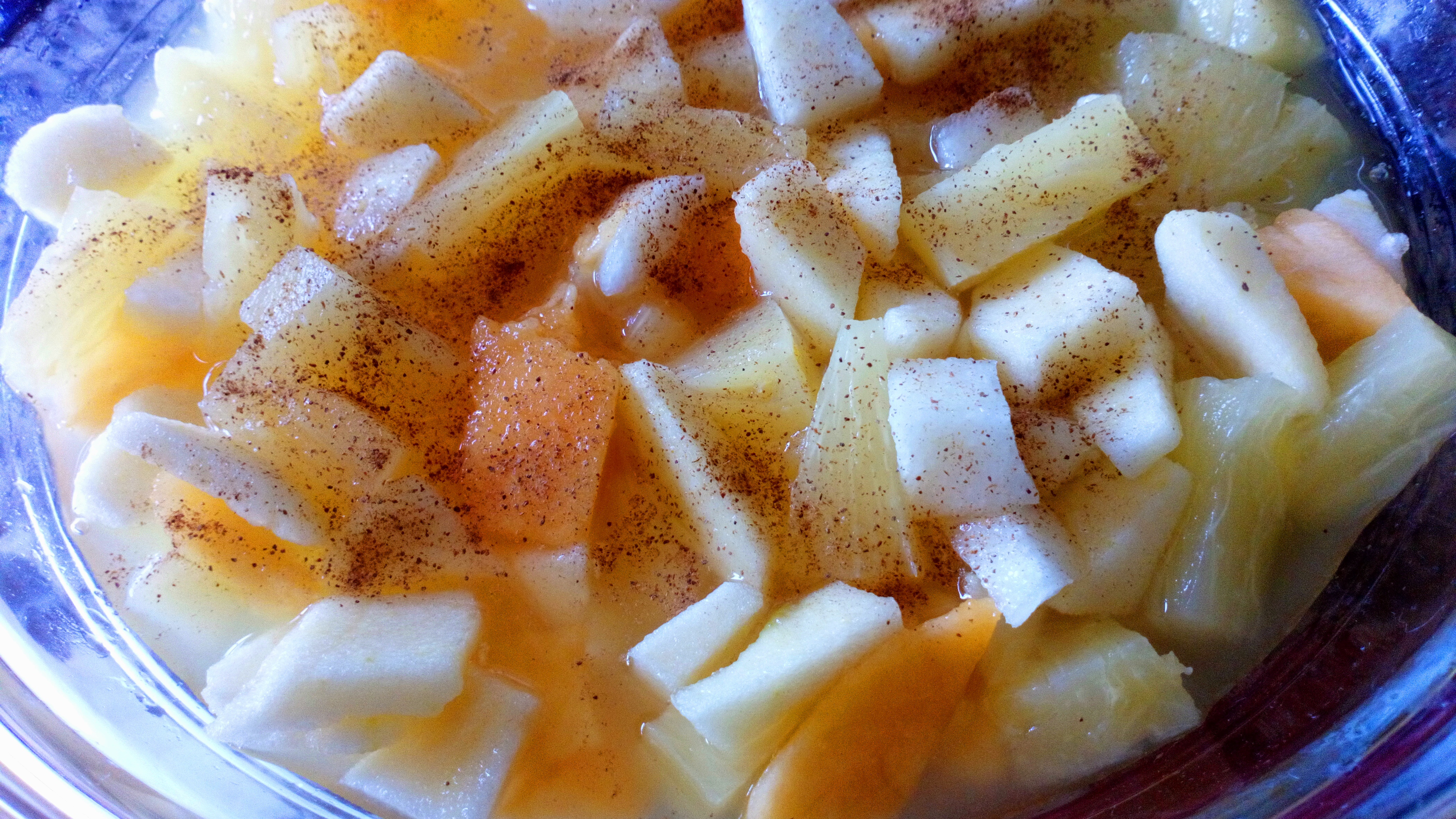 Macedonia de frutas con canela