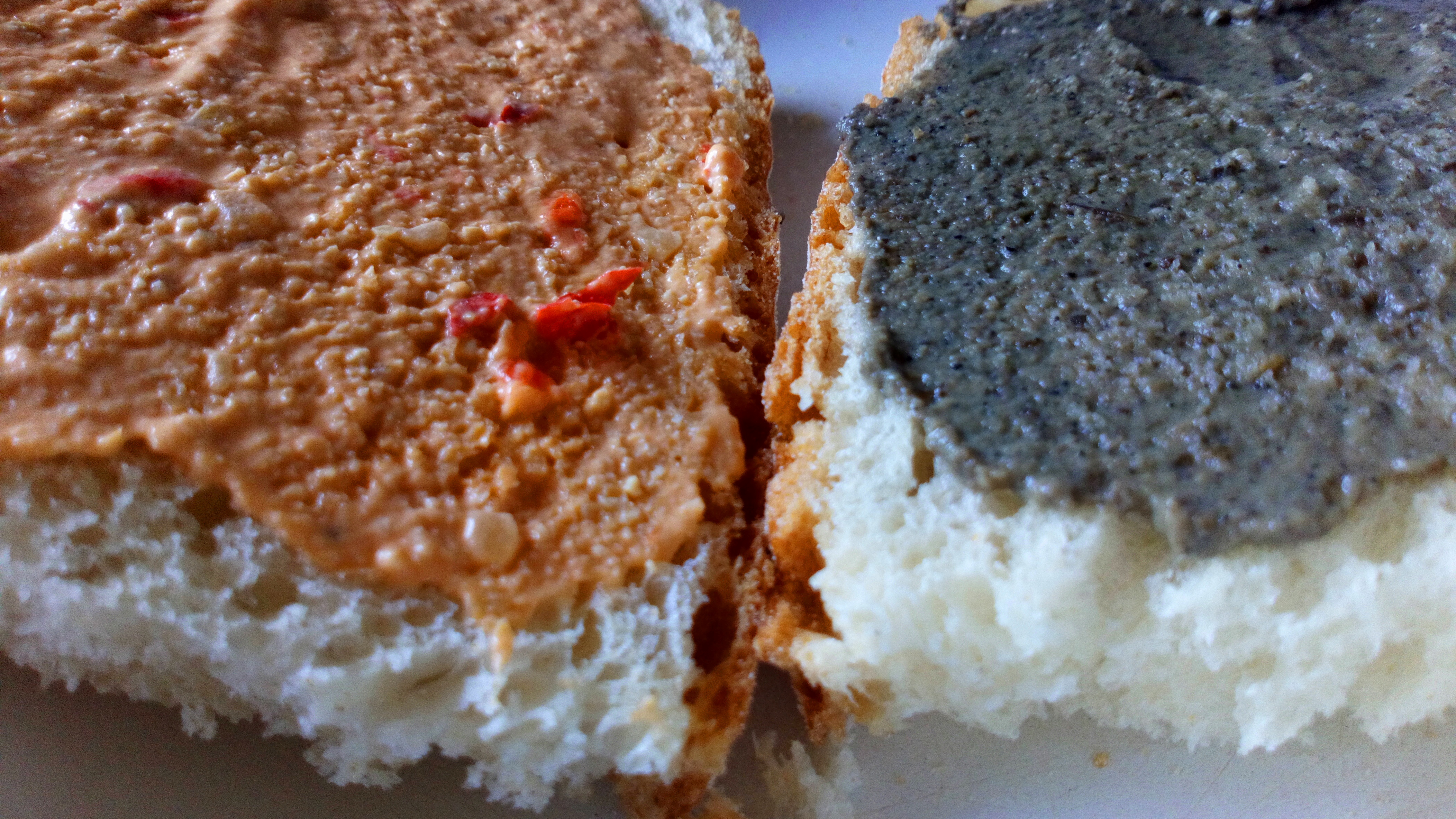 Probando patés veganos