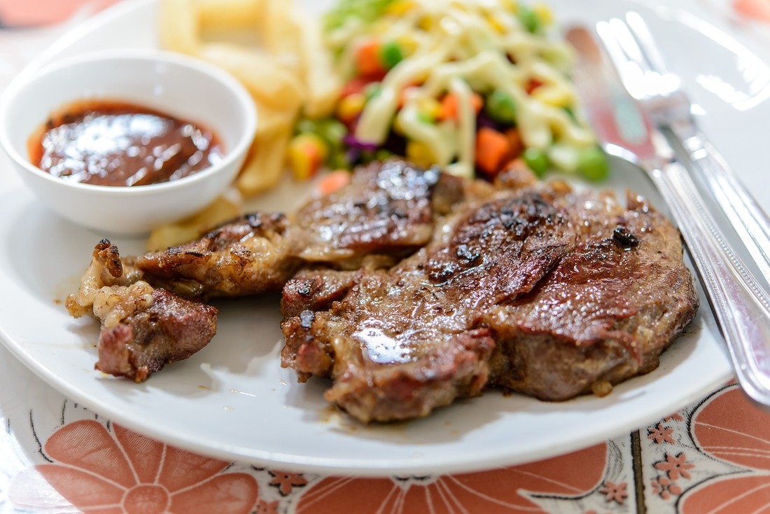 España debería reducir el consumo de carne a más de la mitad