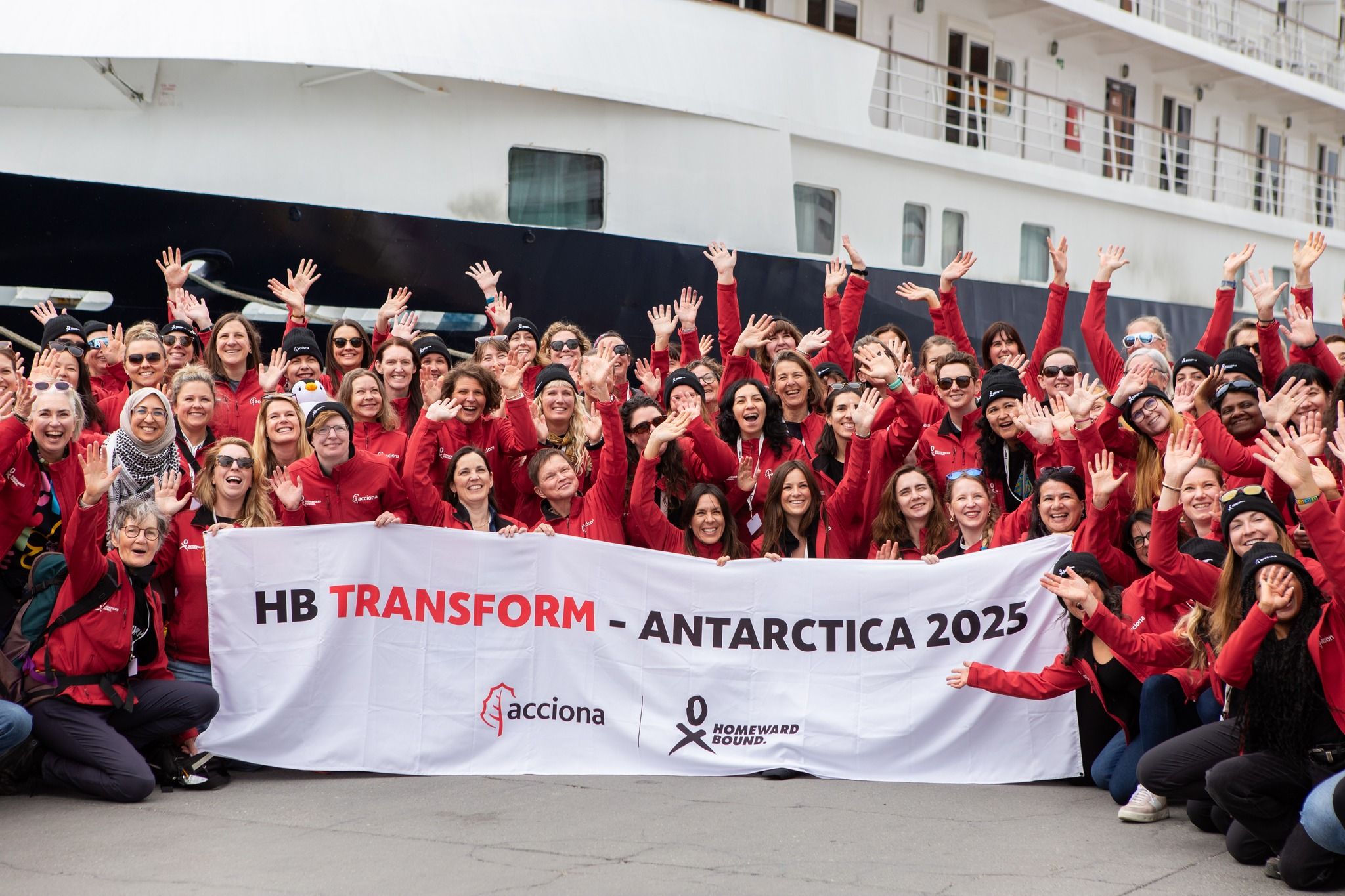 Científicas en una expedición a la Antártida se suman a Veganuary para luchar contra la crisis climática