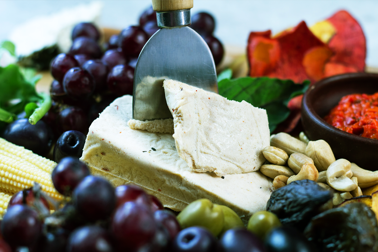 El queso es adictivo, pero no insustituible: Veganuary potencia las alternativas a los lácteos en Latinoamérica